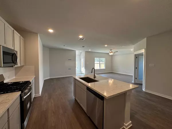 Kyle, TX 78640,350 Mustang BND