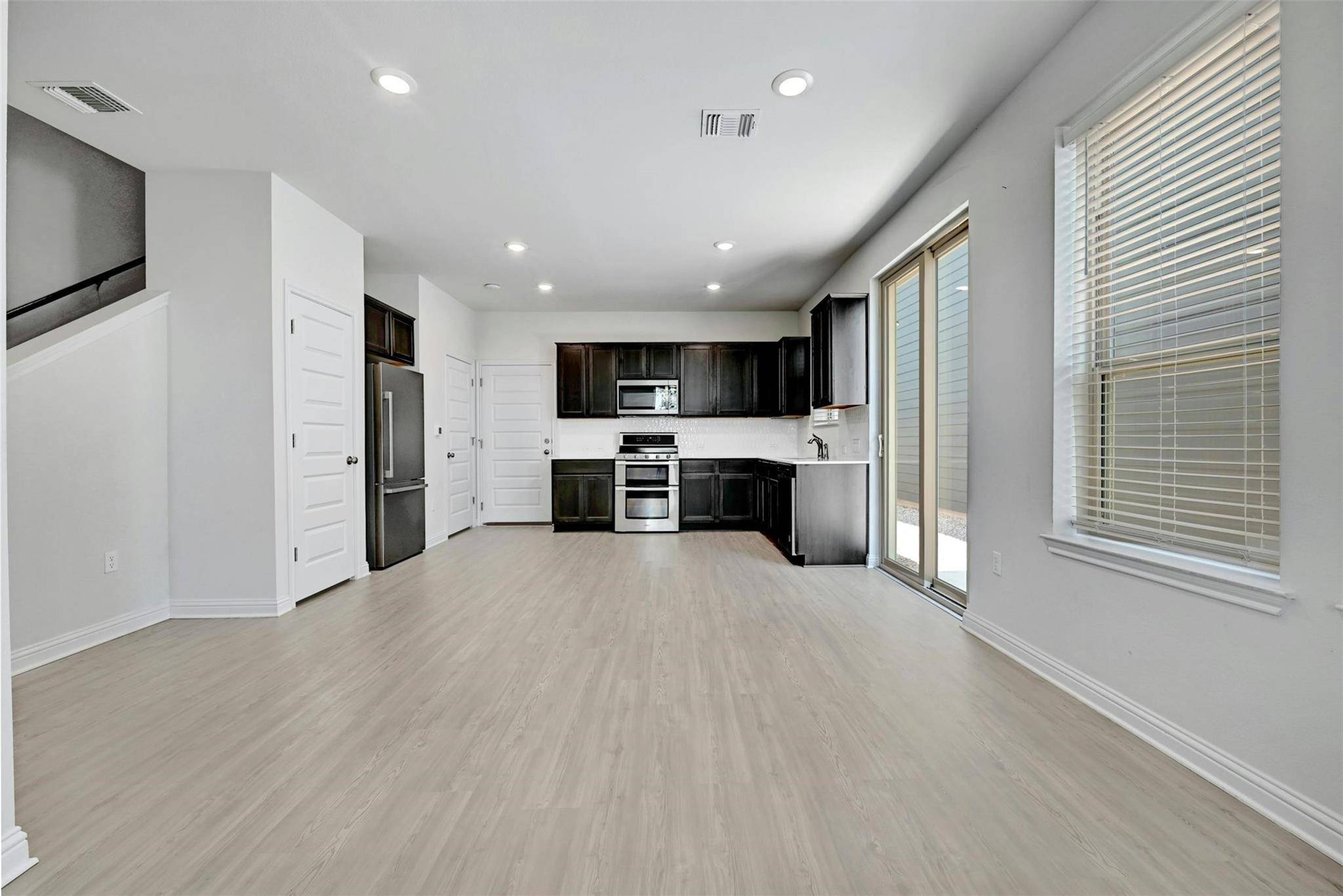 Austin, TX 78744,8004 Lennon DR