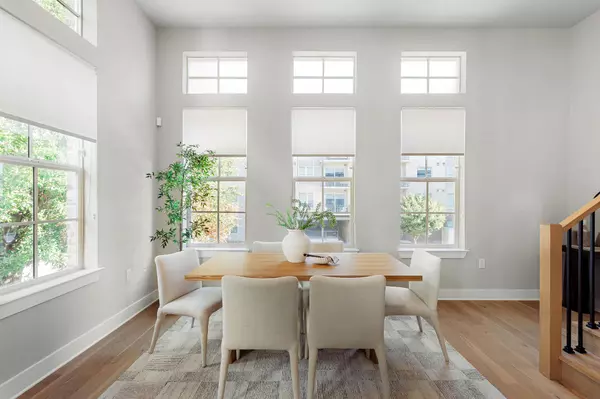 Austin, TX 78741,1215 Shore District DR