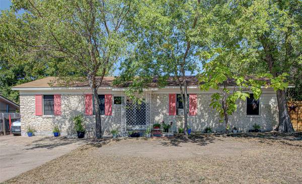 110 W Saint Johns Ave, Austin, TX 78752