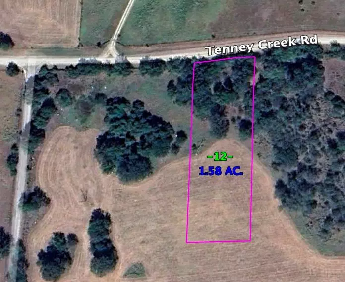 5884 Tenneycreek RD, Luling, TX 78648