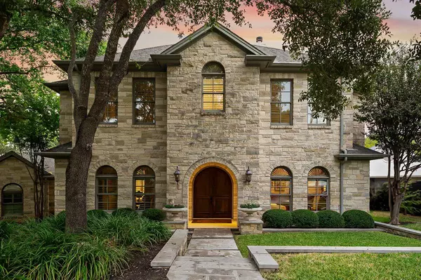 Austin, TX 78746,5902 Saratoga CV