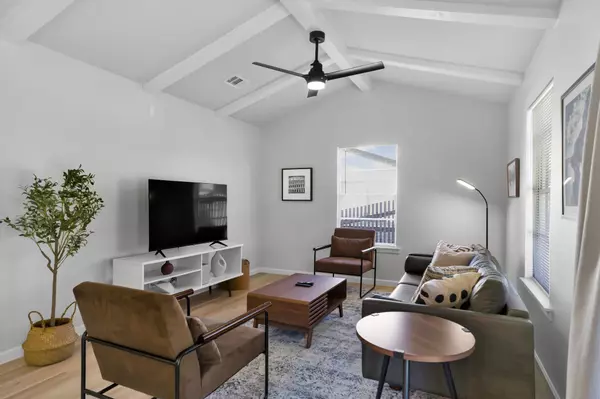 Austin, TX 78721,1205 Arthur Stiles RD