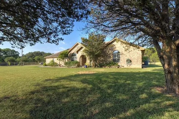 370 Forest TRL,  New Braunfels,  TX 78132