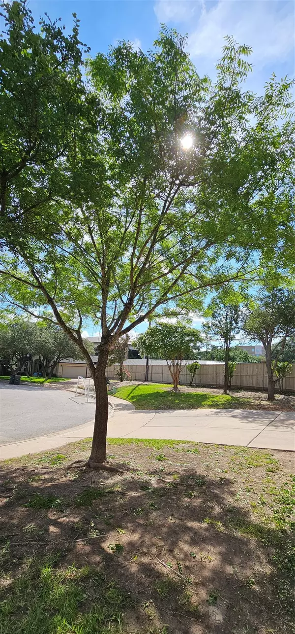Austin, TX 78738,11505 Emerald Falls DR