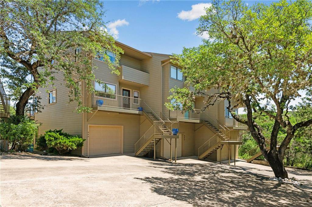 344 Harbor DR, Spicewood, TX 78669