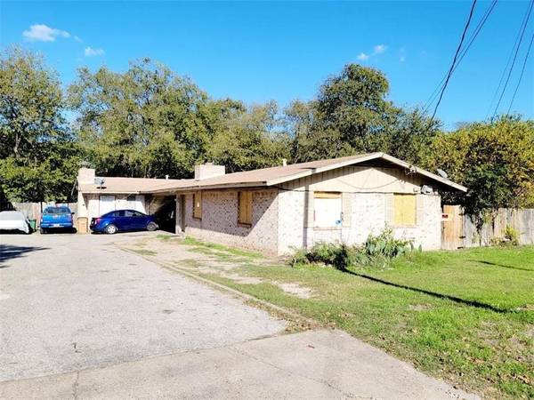 106 Oertli LN,  Austin,  TX 78753