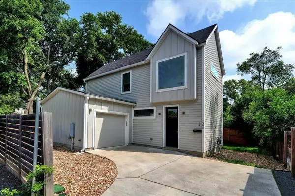 1306 Justin LN #2, Austin, TX 78757