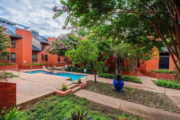 510 W 18th ST #101,  Austin,  TX 78701