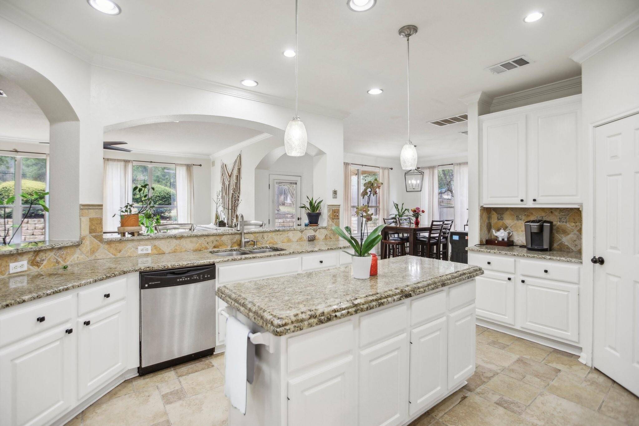 3304 Mulberry Creek DR, Austin, TX 78732