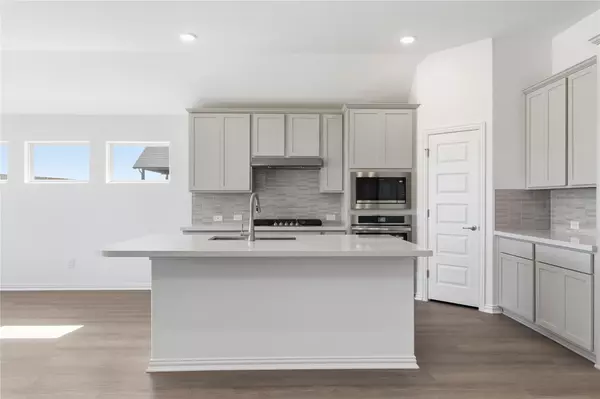 Buda, TX 78610,281 Grey Leaf RD