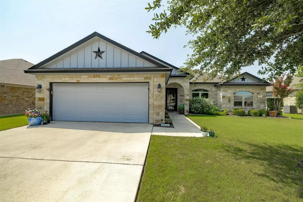 Jarrell, TX 76537,212 Derek LN