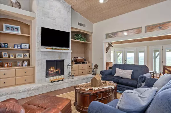 Hunt, TX 78024,125 Deer Haven LN W