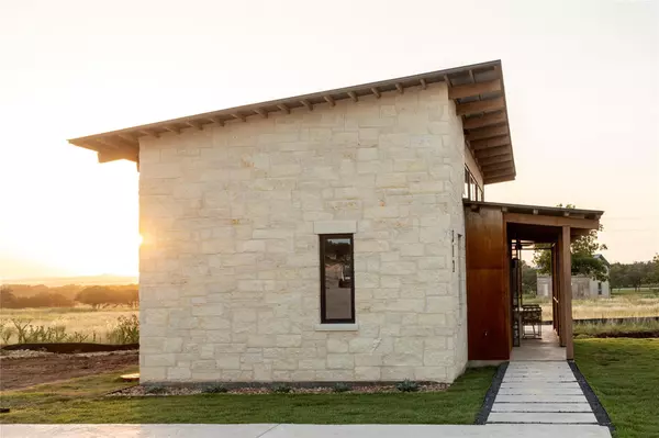 Hye, TX 78635,9361 W Us Highway 290 #117