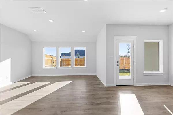 Elgin, TX 78621,13500 Barn Chime ST