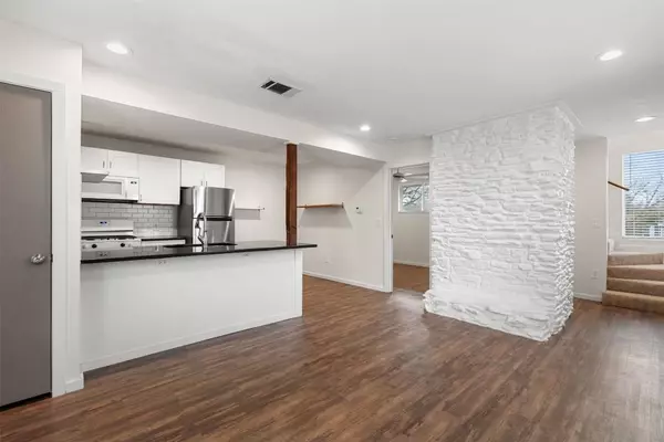 Austin, TX 78752,7305 A/B Grand Canyon DR