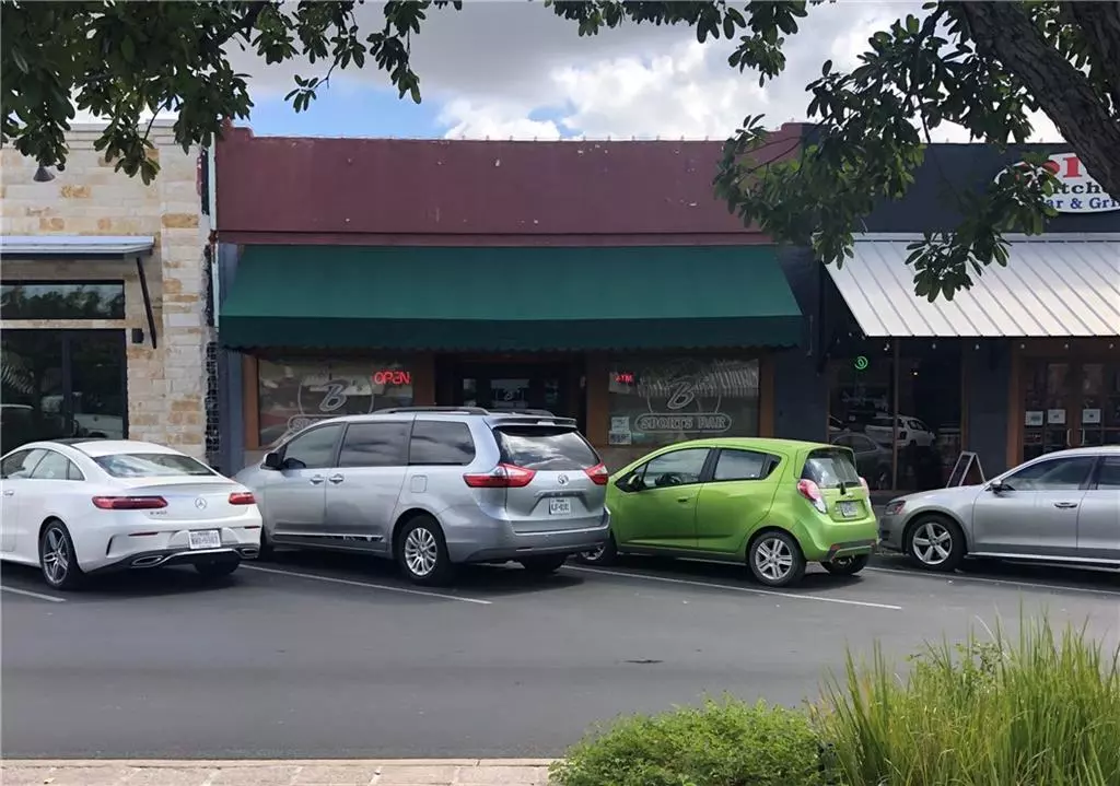 Marble Falls, TX 78654,207 Main ST