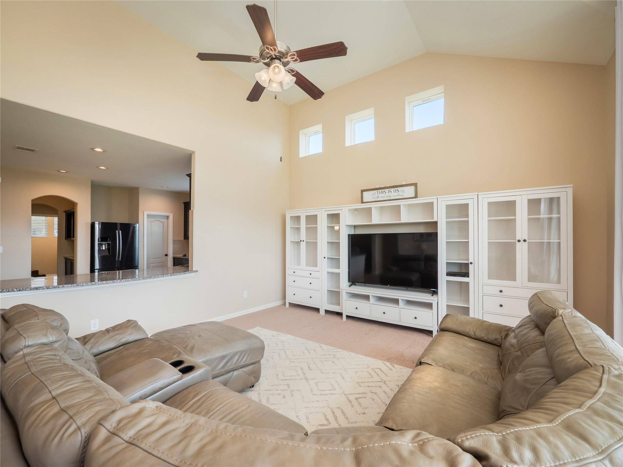 Hutto, TX 78634,303 Hendelson LN