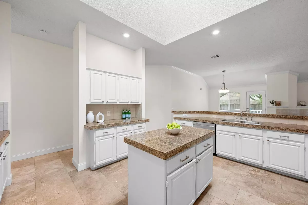 Austin, TX 78739,10803 Redgate LN