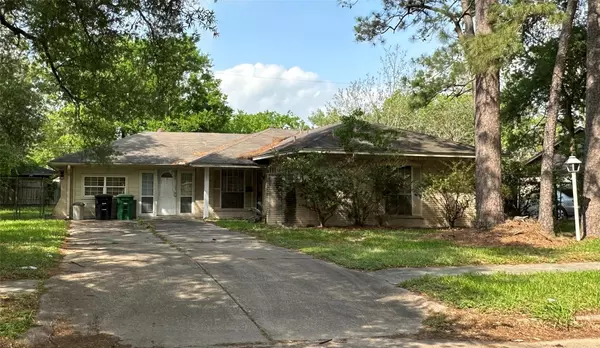 7721 Navasota ST,  Houston,  TX 77016
