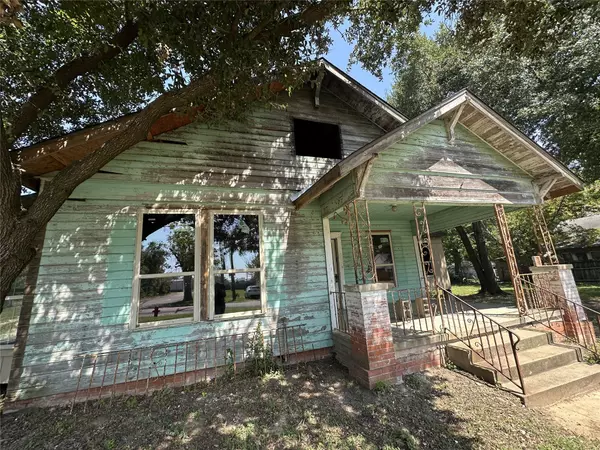 Mexia, TX 76667,401 E Hopkins ST