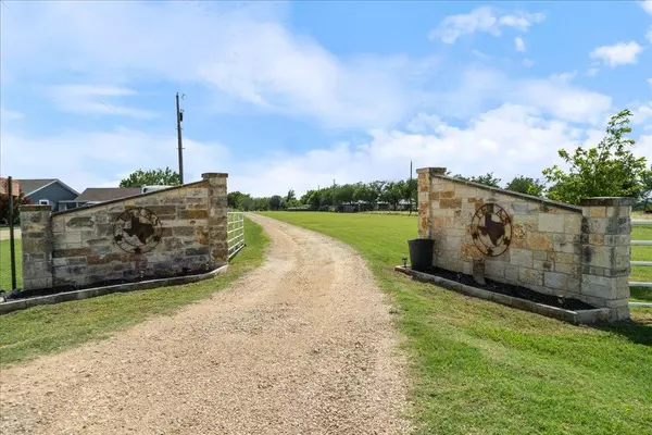 Taylor, TX 76574,1301 County Road 448