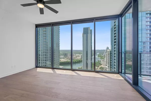 Austin, TX 78701,84 East Ave #3401