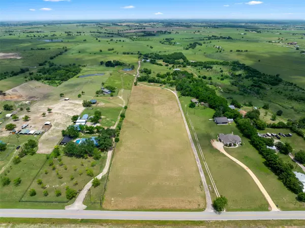 8808 Cele RD,  Manor,  TX 78653