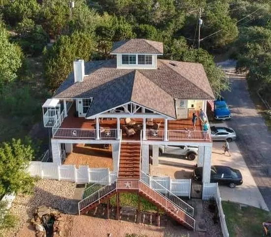 20708 Lakeshore DR E,  Spicewood,  TX 78669