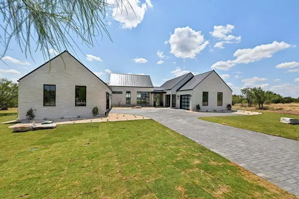 108 Beauty Berry, Horseshoe Bay, TX 78657