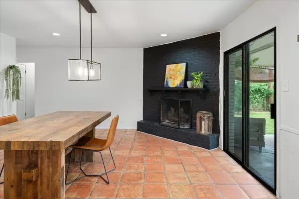 Austin, TX 78757,8102 Shadowood DR