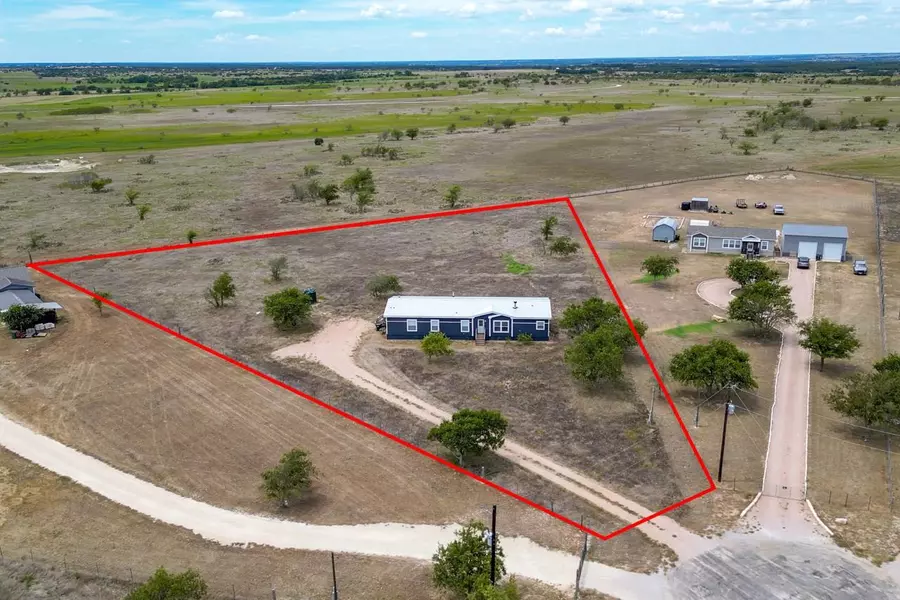 101 Samuel DR, Bertram, TX 78605