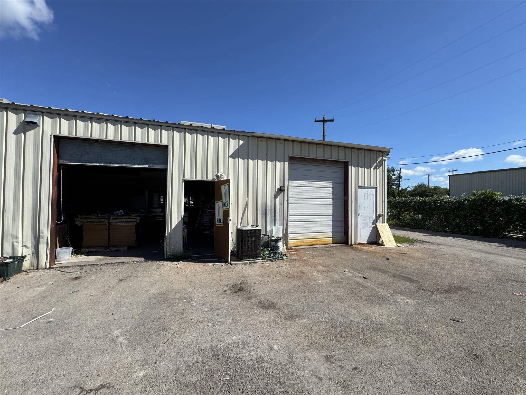 Georgetown, TX 78626,40120A Industrial Park CIR #A&B