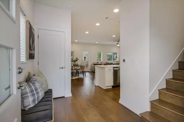 Austin, TX 78745,6800 Menchaca RD #31