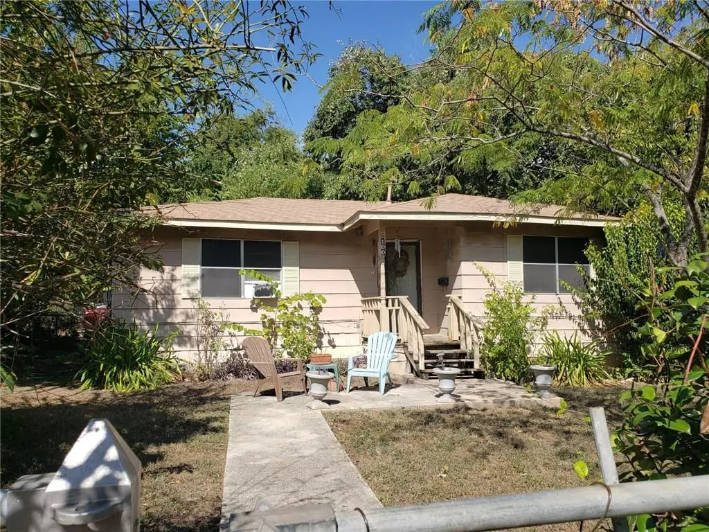 Austin, TX 78702,2100 E 17th ST