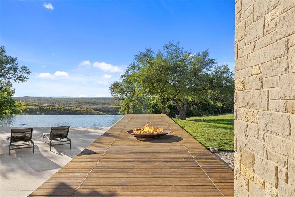 7708 Lynchburg DR, Austin, TX 78738