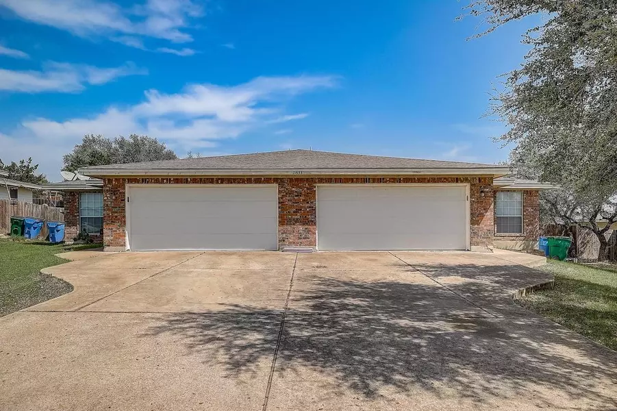 21633 Boggy Ford RD, Lago Vista, TX 78645