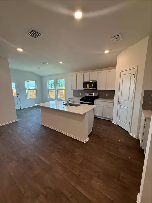 Bastrop, TX 78602,212 Punta Cana ST