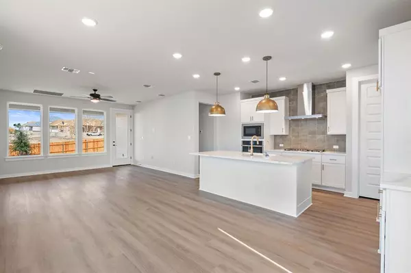 Dripping Springs, TX 78620,144 Granit Oak Drive