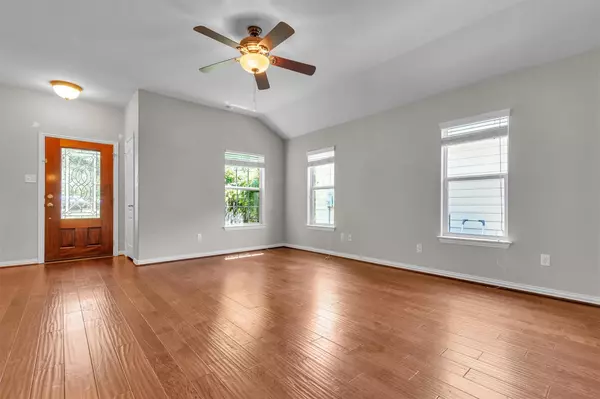 Leander, TX 78641,204 Chickadee LN