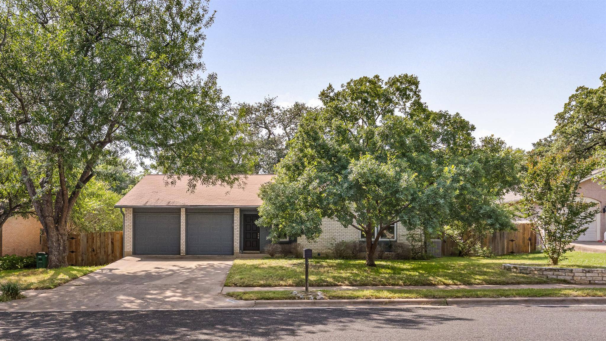 11708 Spotted Horse DR,  Austin,  TX 78759