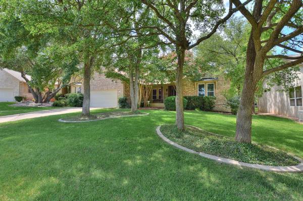 102 Red Oak CIR,  Georgetown,  TX 78633