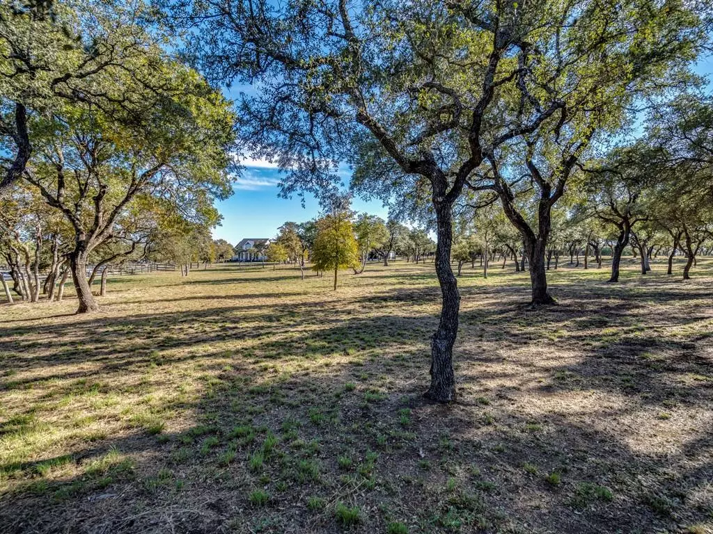 Dripping Springs, TX 78620,823 Post Oak DR