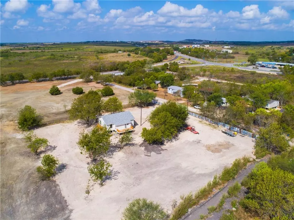 Buda, TX 78610,5011 Miller