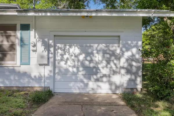 La Grange, TX 78945,628 S Madison ST