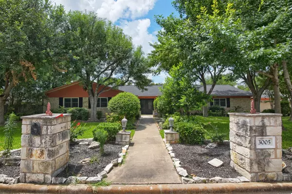 3005 Crystal CIR,  Taylor,  TX 76574