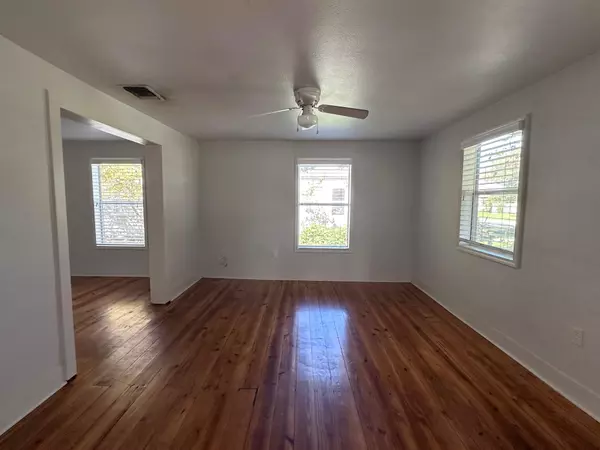 Bastrop, TX 78602,704 Jefferson ST