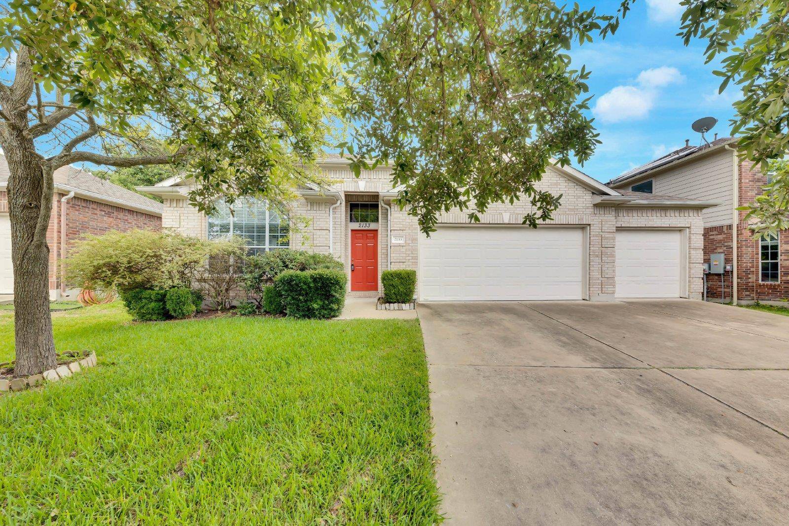 2133 Paradise Ridge DR, Round Rock, TX 78665