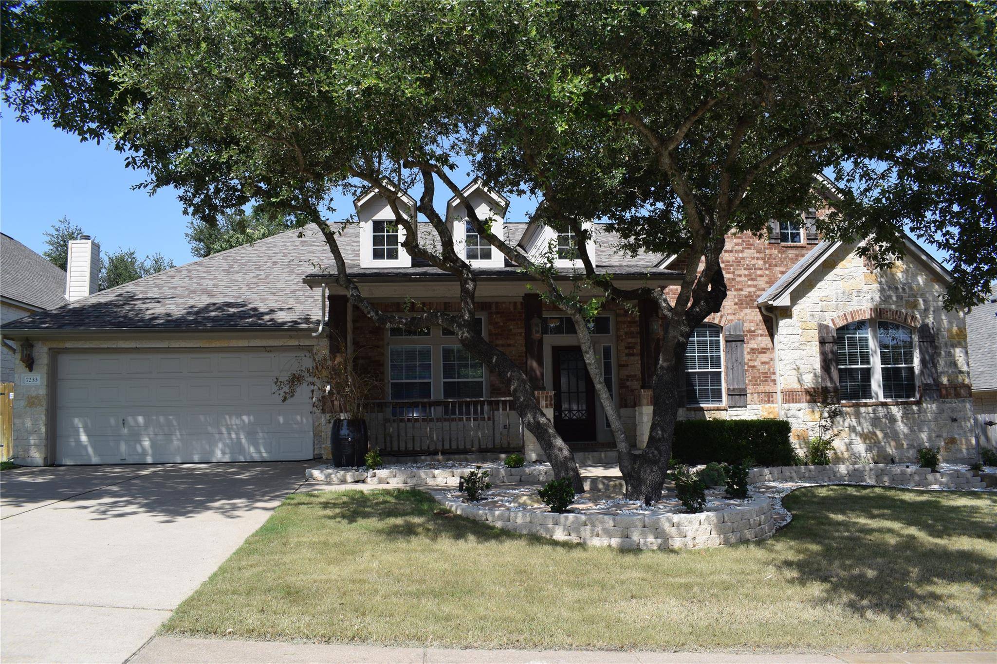 7233 Via Dono DR, Austin, TX 78749