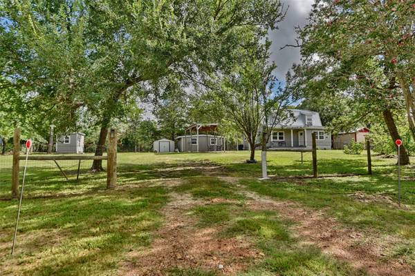 417 Big Bow, Smithville, TX 78957